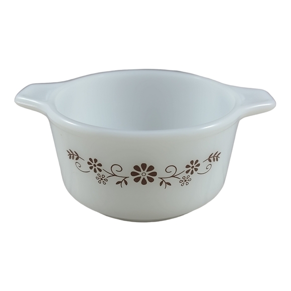𝅺mcm Dynaware Pyr-o-Rey Termocrisa Brown Daisy Milk Glass Ovenware Casserole - Picture 1 of 5